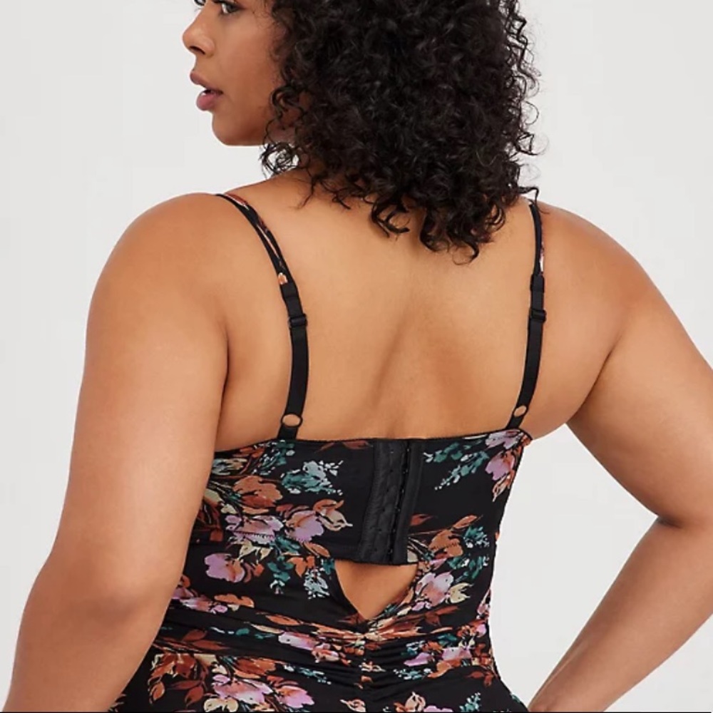 *NWT* TORRID BLACK FLORAL MESH DRAWSTRING CHEMISE (RARE) - Picture 3 of 6